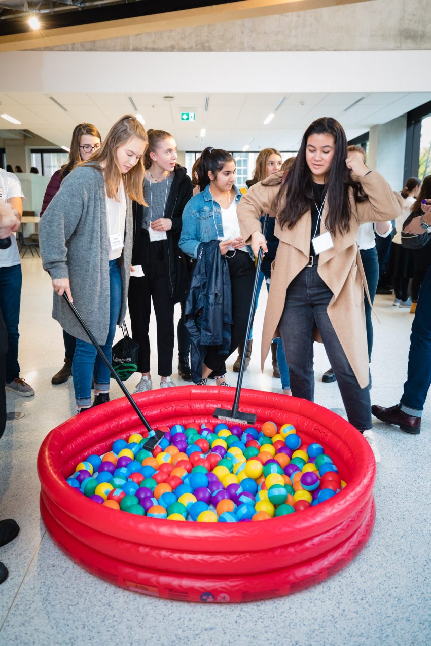 High school students and their teachers from across the Toronto area attending the Medicine by Design’s second annual Regenerative Medicine Expo